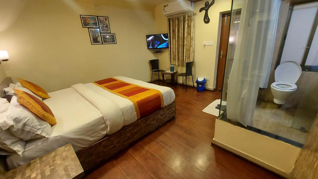 Shaleen Elegance Homestay Nakki Lake 400 Meters マウント・アブ エクステリア 写真