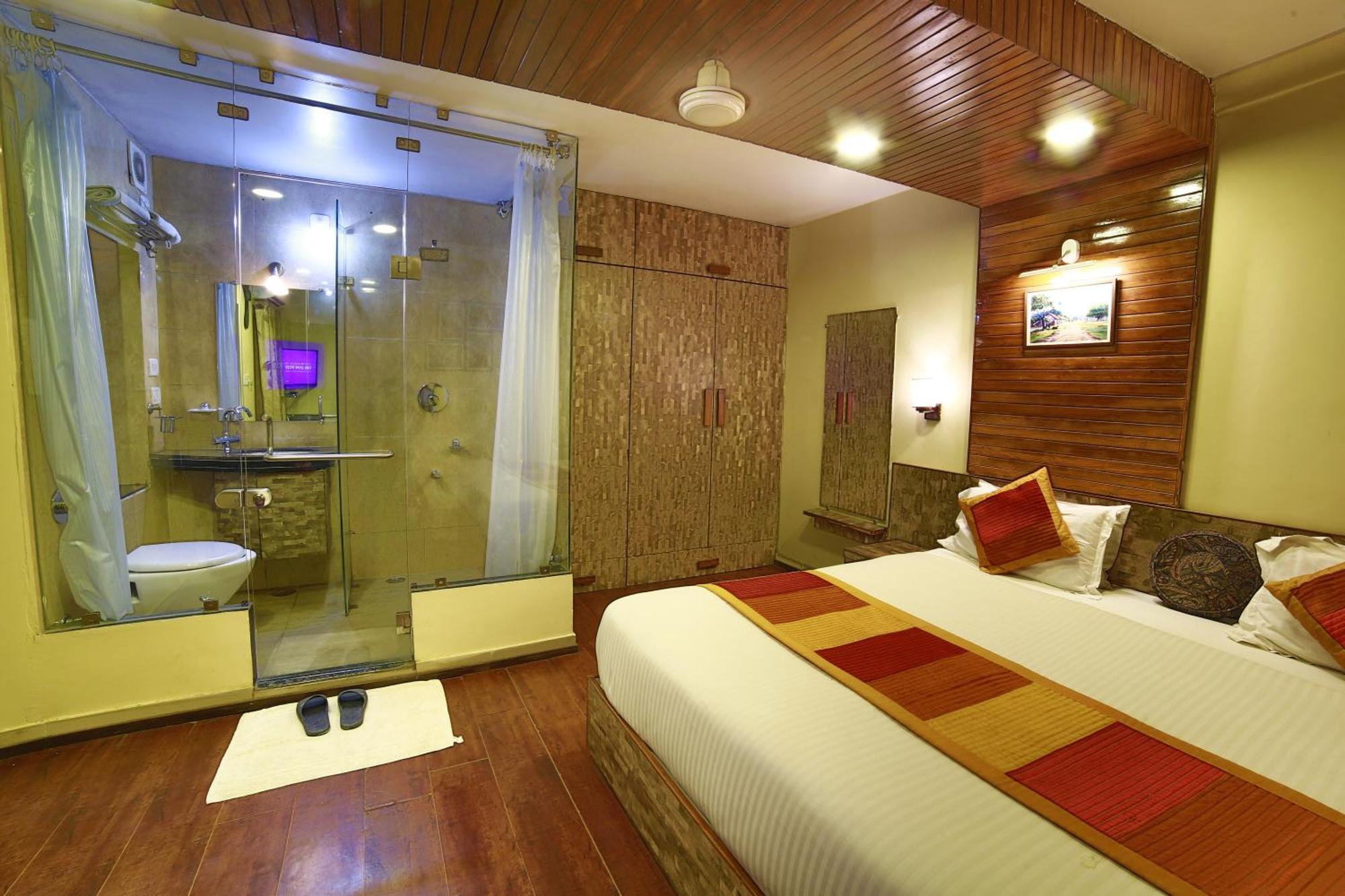 Shaleen Elegance Homestay Nakki Lake 400 Meters マウント・アブ エクステリア 写真
